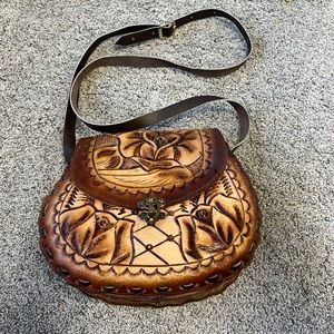 Vintage Brown Tooled Leather Handbag‎